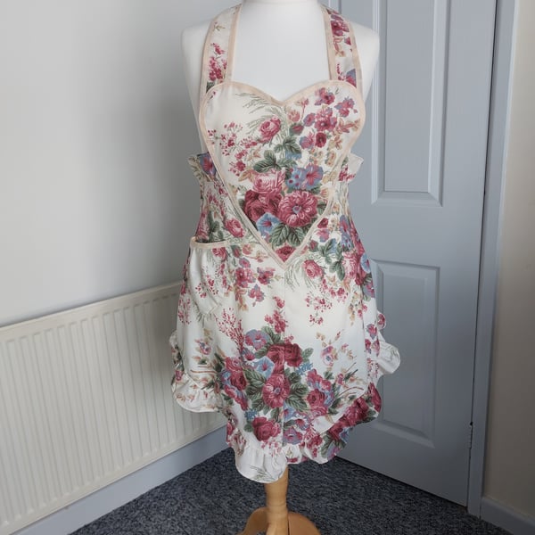 1940's retro style sweetheart apron 