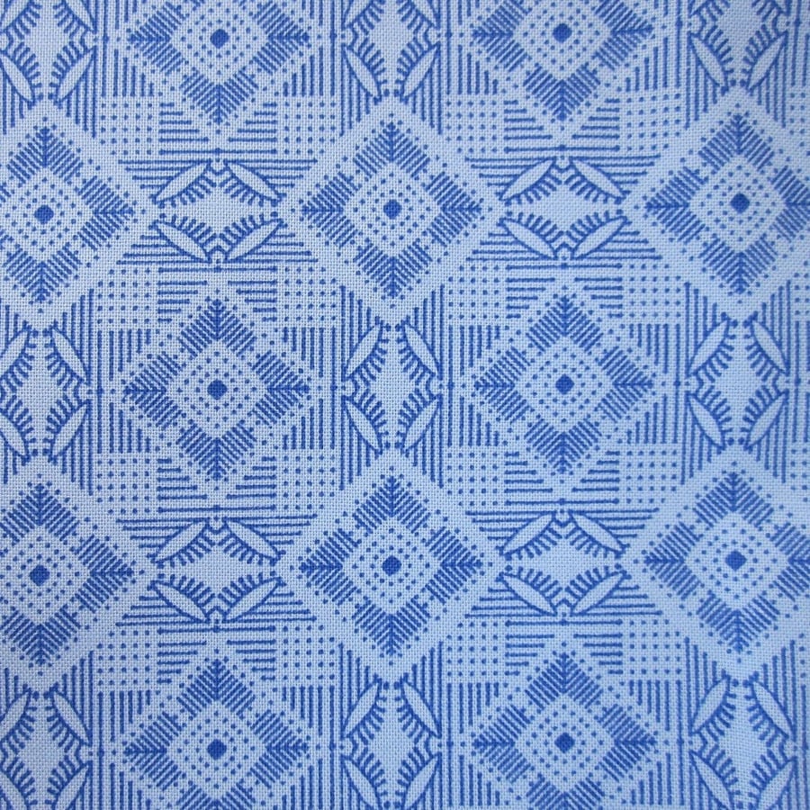 Light Blue Geometric Cotton Fat Quarter