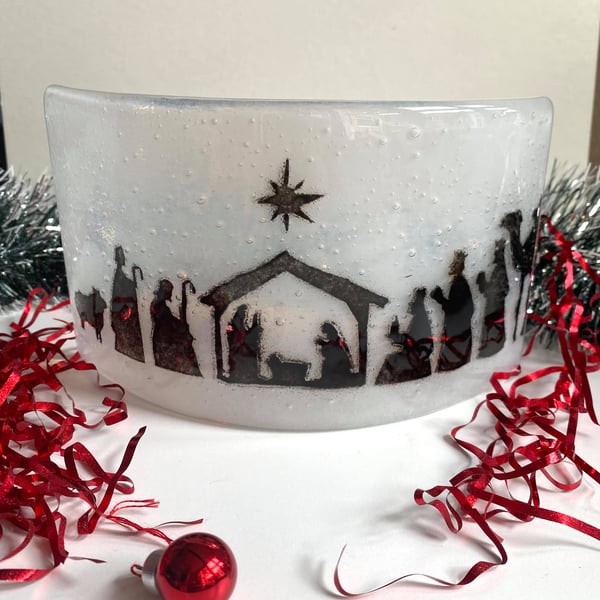 Fused Glass Nativity Tealight, 3 tealights, Christmas Nativity, Mantel Decor