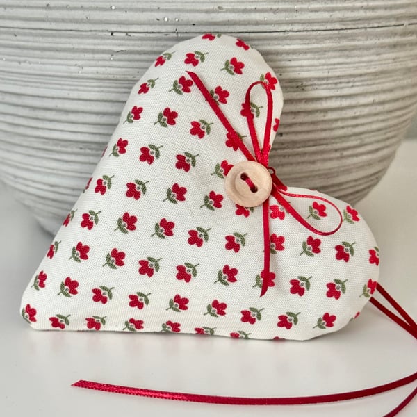 FOLK STYLE RED FLOWERS FABRIC HEART DECORATION