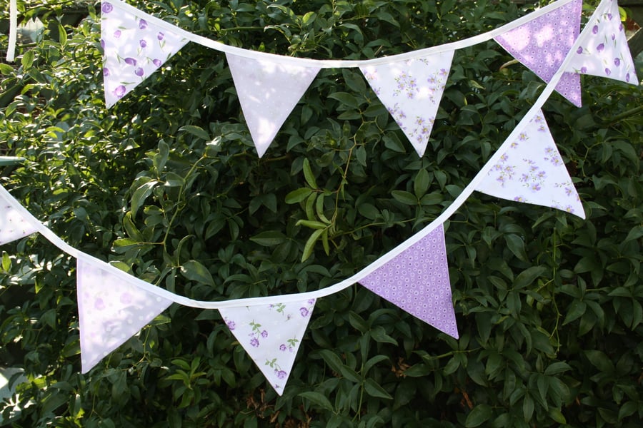 Bunting - Lilac and white 6ft long