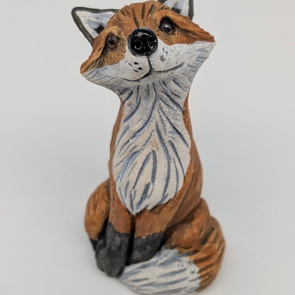 Mini Sitting Fox 3