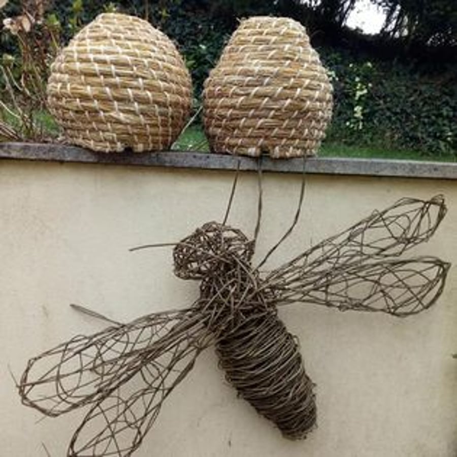 large bee, woven willow, natural, pollinator, handmade, sculpture, made to order