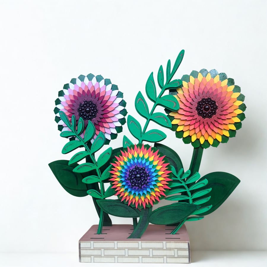 Indoor Wooden Garden Display – 3 Interchangeable Flowers