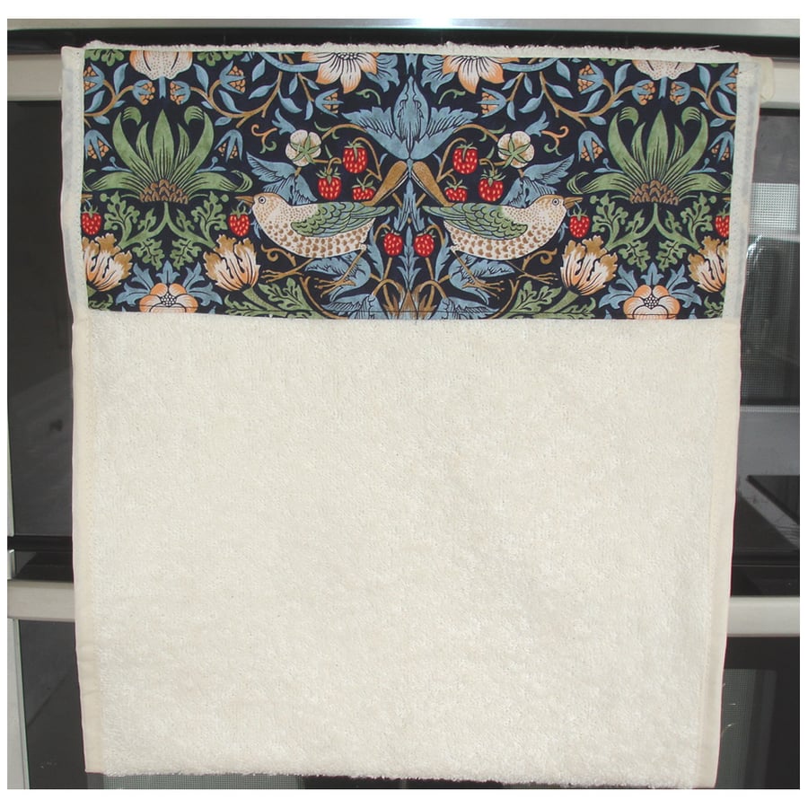Roller Towel Rolling Kitchen Tea Towel William Morris Strawberry Thief Blue