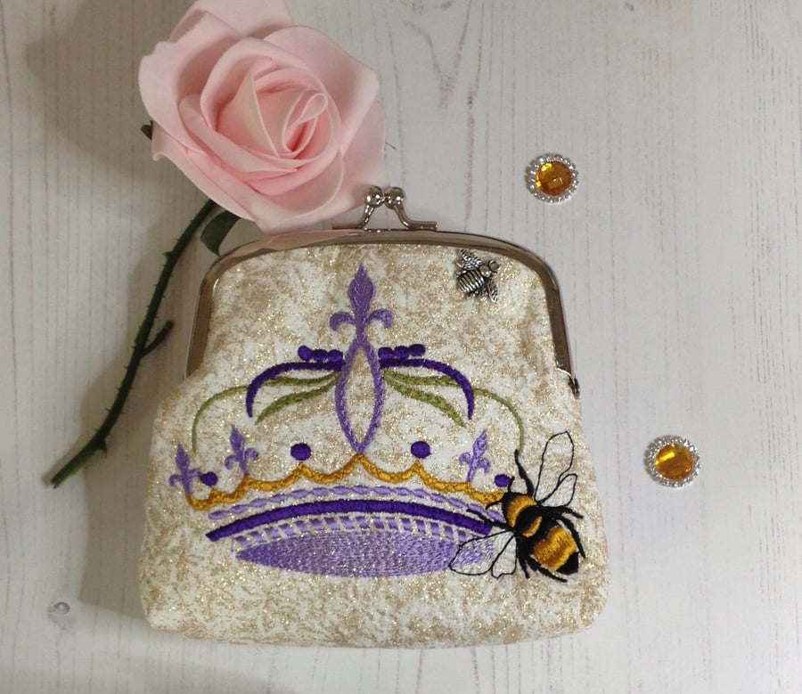 Queen Bee Frame Clutch Bag PB3