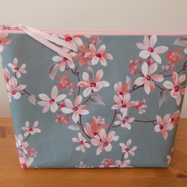 Japanese Cherry Blossom Toiletries Bag, Large Make Up Case, Floral Cosmetics Bag