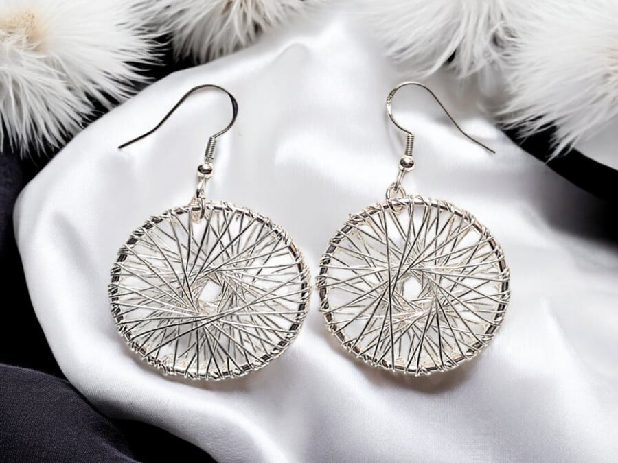 Wire weaved earrings, hoop earrings, silver earrings, boho earrings