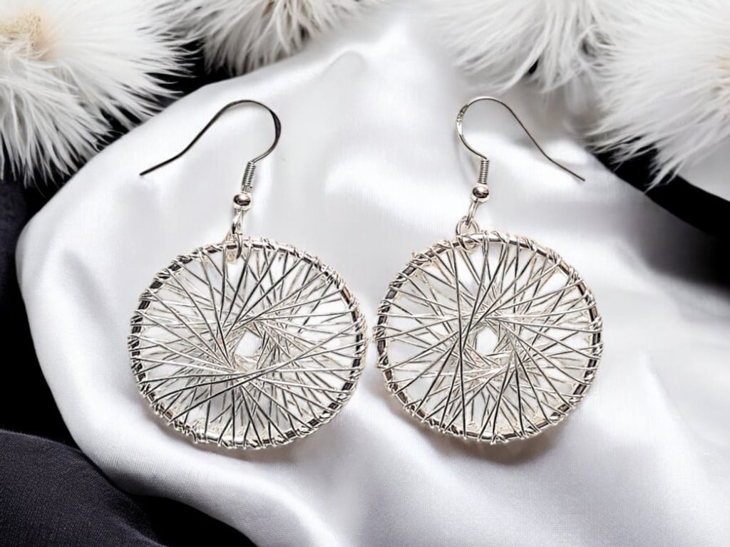 Wire weaved earrings, hoop earrings, silver earrings, boho earrings