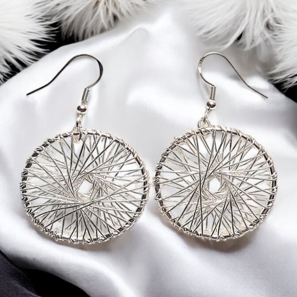 Wire weaved earrings, hoop earrings, silver earrings, boho earrings