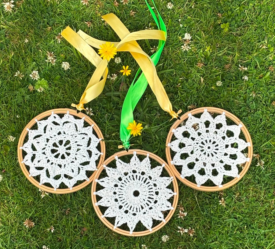 Cream Crochet Mandala's