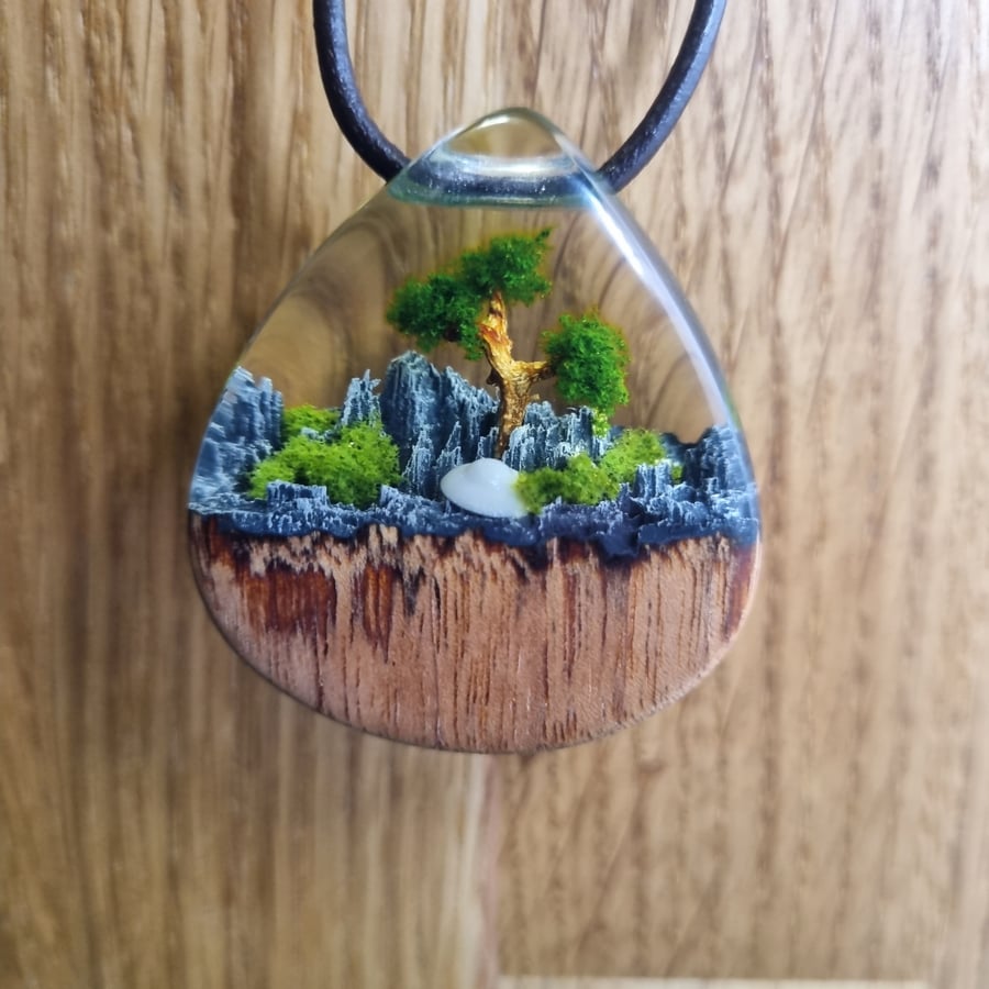 UFO Diorama Pendant