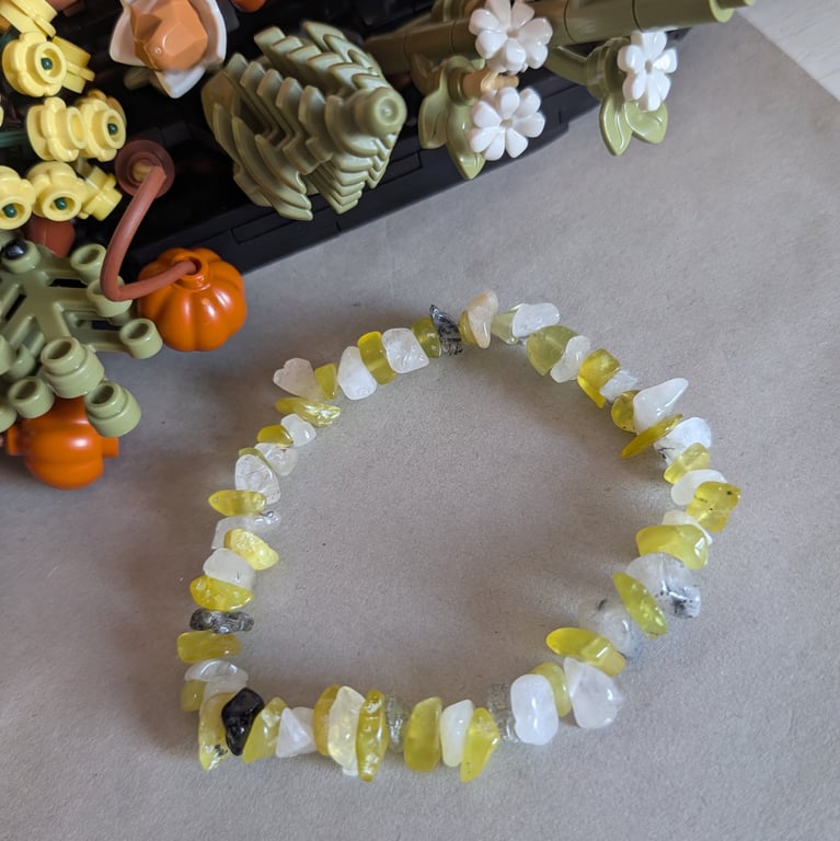 Summer Seconds yellow serpentine stretch bracelet