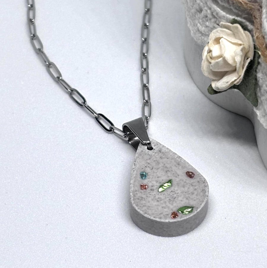 Teardrop Pendant Necklace - 