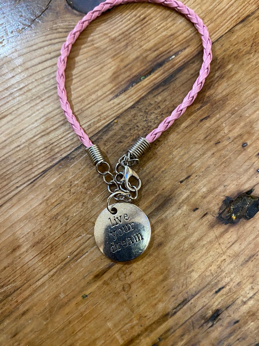  Live Your Dream Charm Bracelet (648)