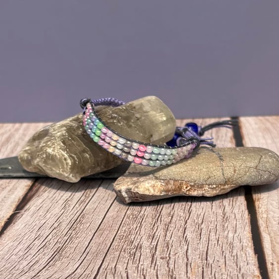 Glass Seed Bead Friendship Bracelet - Chunky Stripes