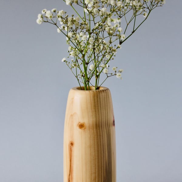 Beautiful hand-turned wooden vase – for fresh or dried flowers.