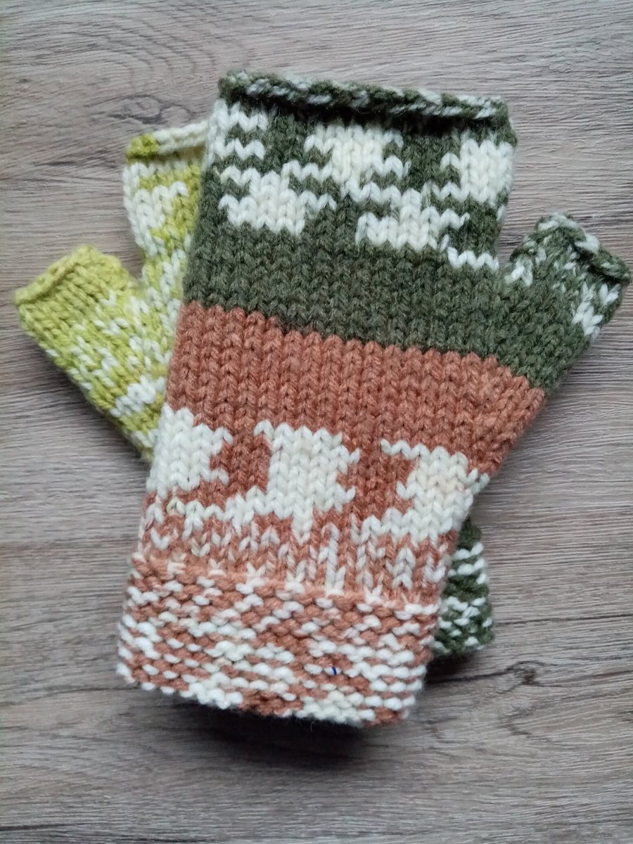 Merino Fair Isle Style Fingerless Gloves  
