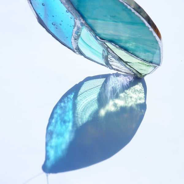 Stained Glass Leaf Suncatcher - Springtime Leaf Art - Leaf Window Decor 