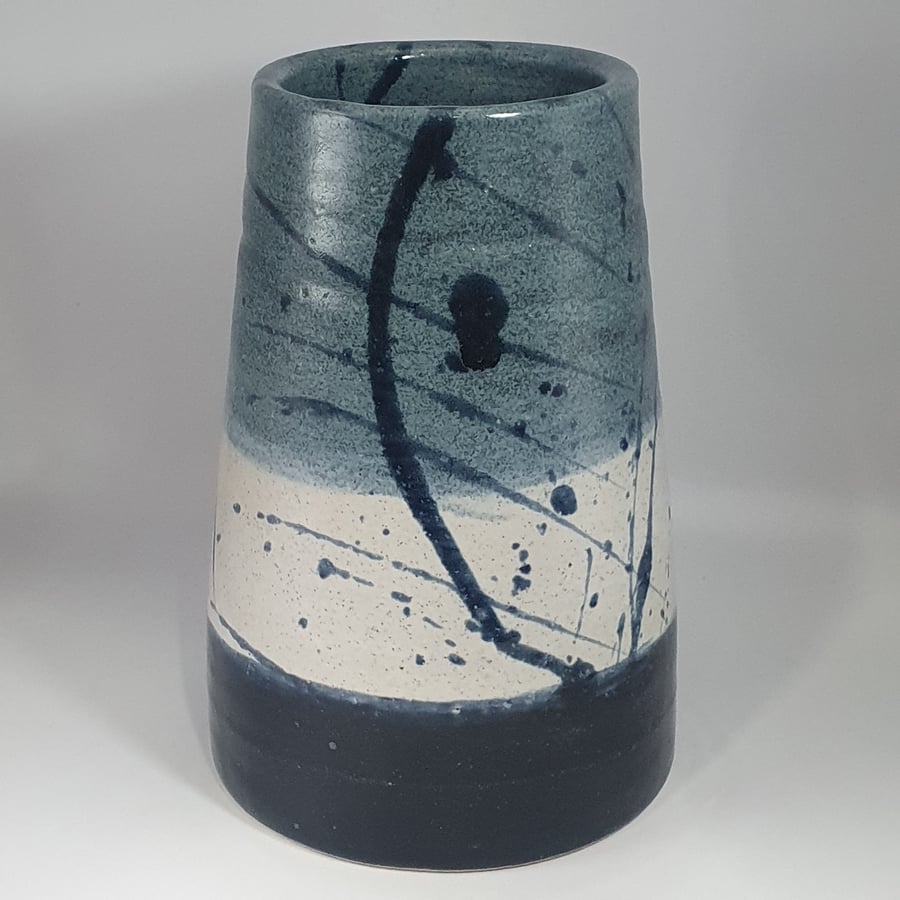 Stoneware vase 