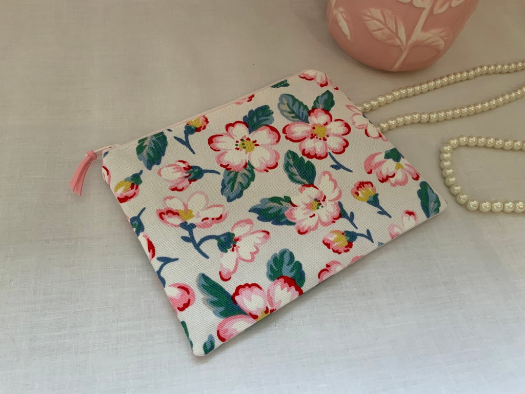 Zipped Purses, Pouch, Small Cosmetic Bag, Accessory Purse, Floral