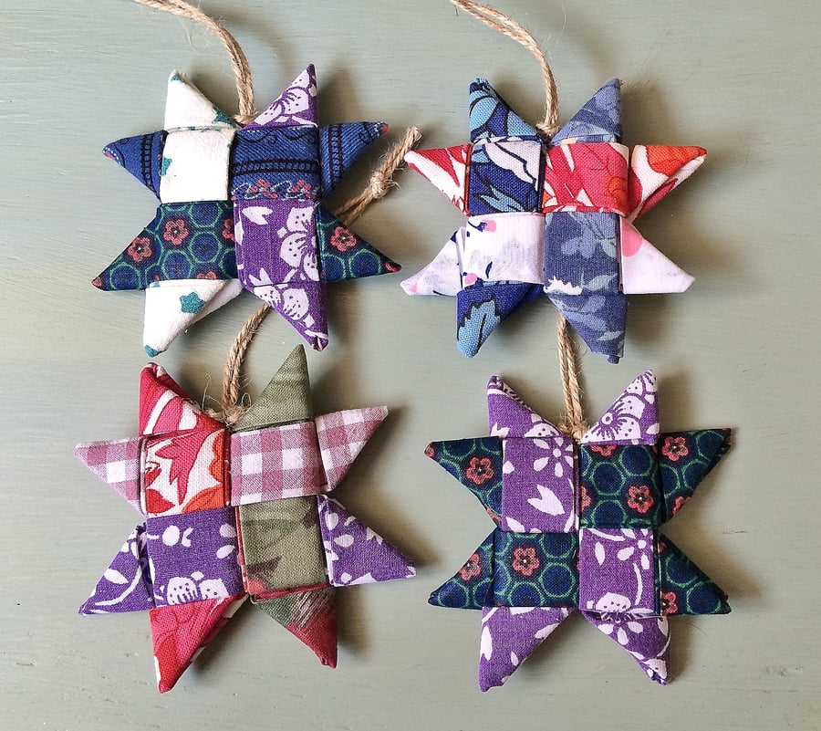 PURPLE  Christmas Stars - Vintage Fabric