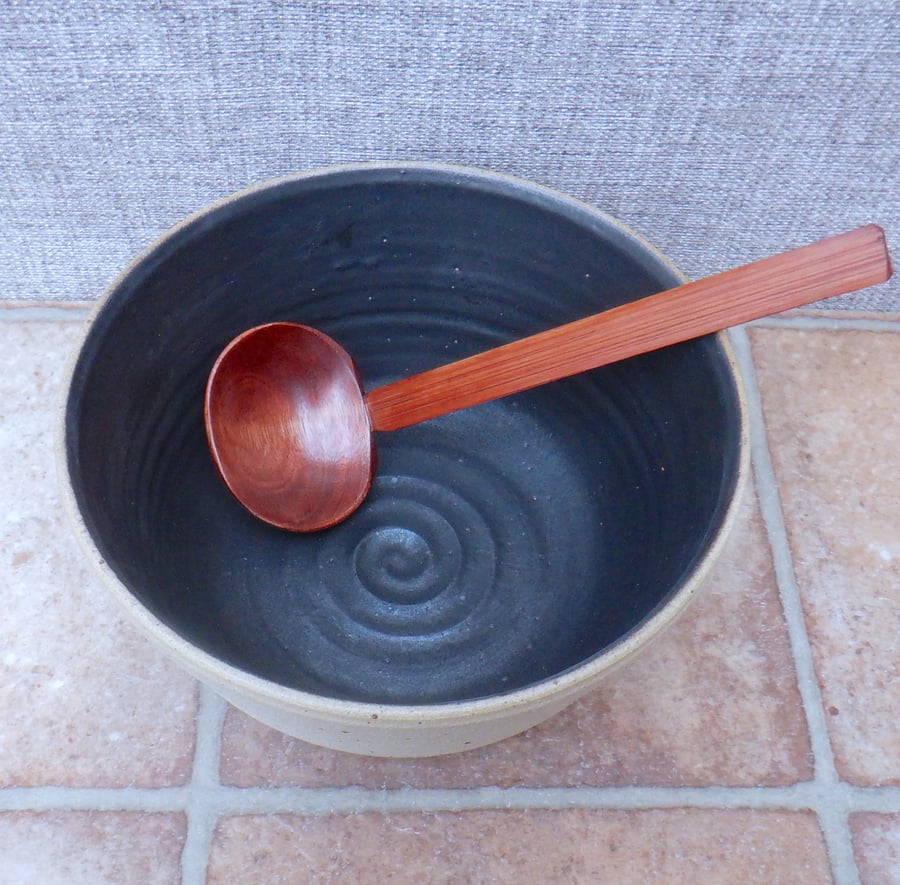 XL extra large noodle, rice serving bowl hand thrown stoneware handmade ceramic