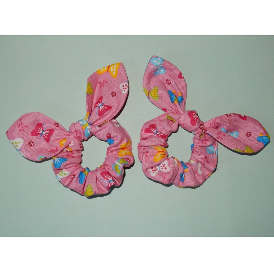 Girl's scrunchies pair with ears