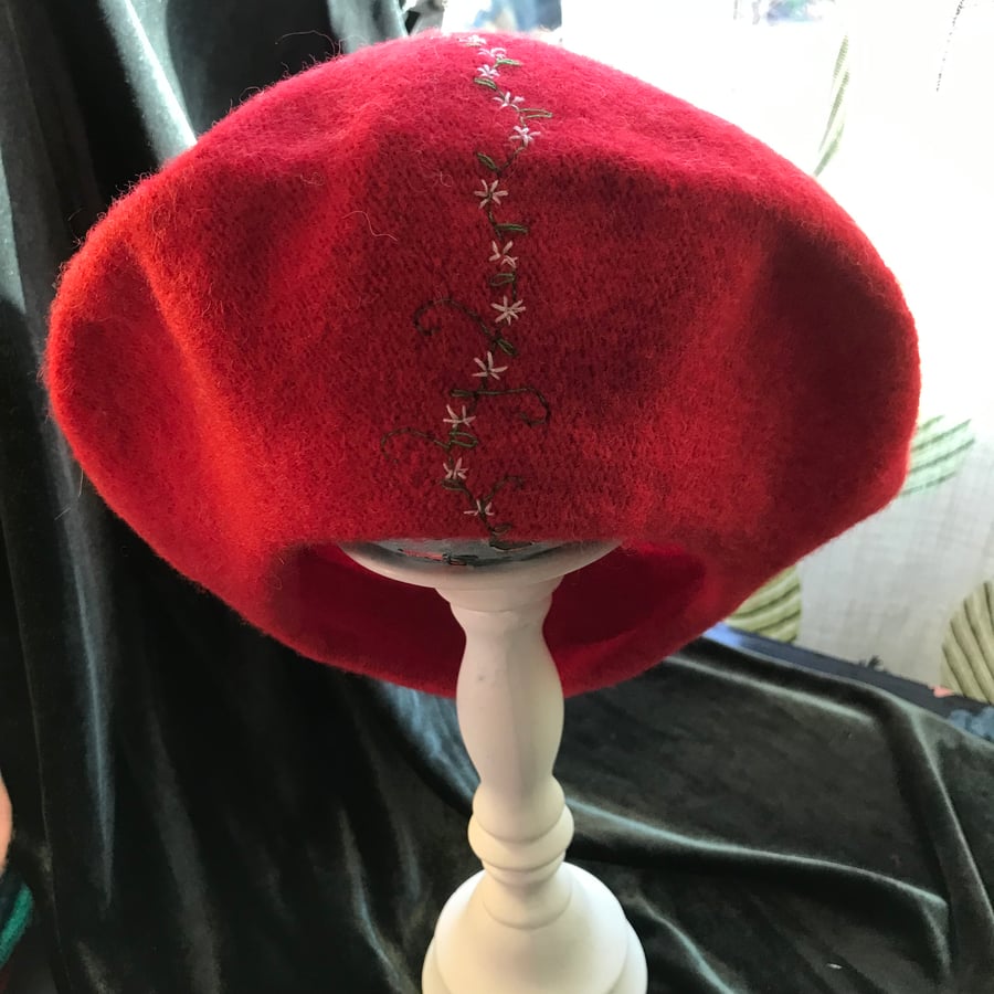 Bright red Embroidered Beret
