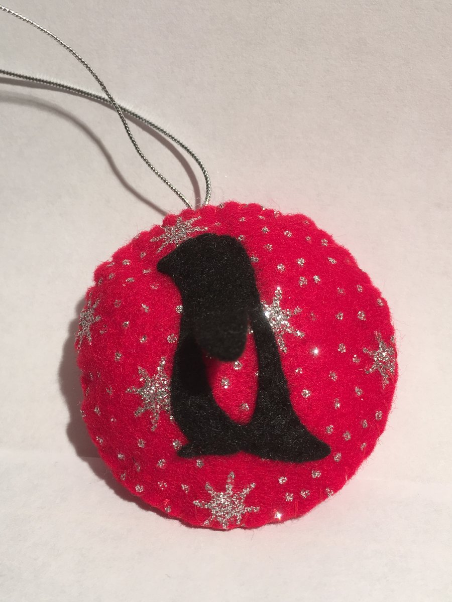 Penguin bauble - Christmas tree decoration - Red - Pawcrafts