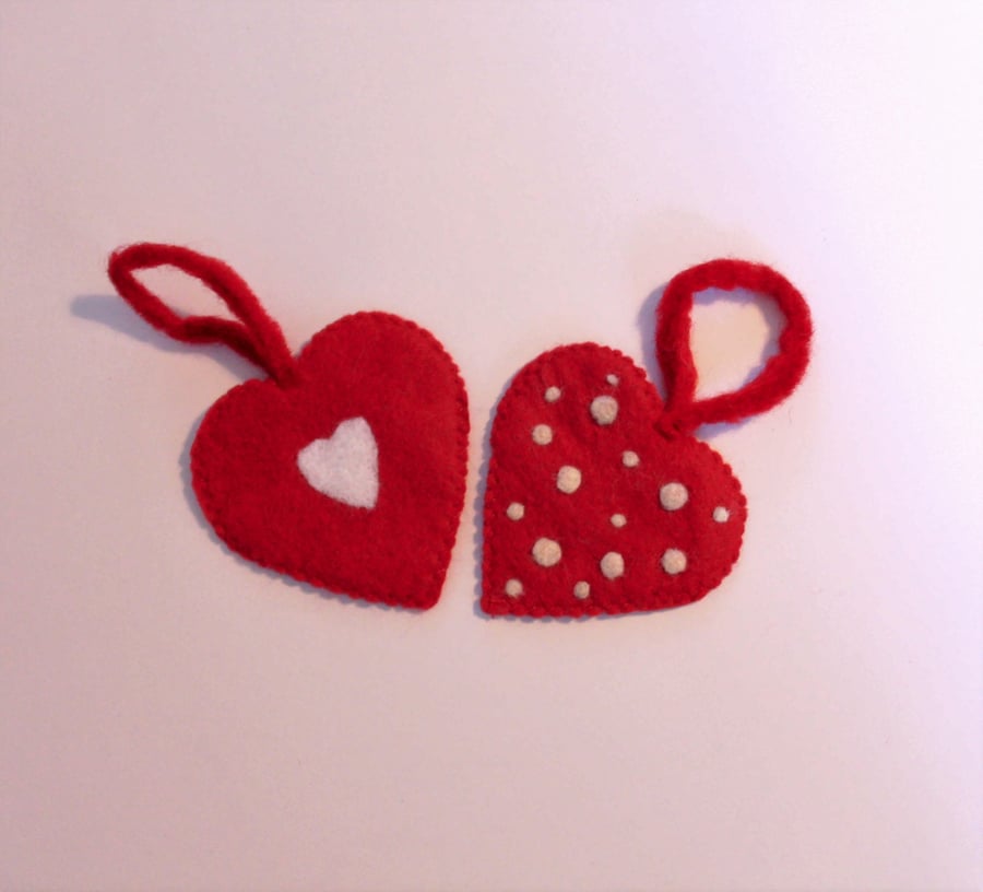 Red felt love hearts,pair of heart envelopes,valentines gift,