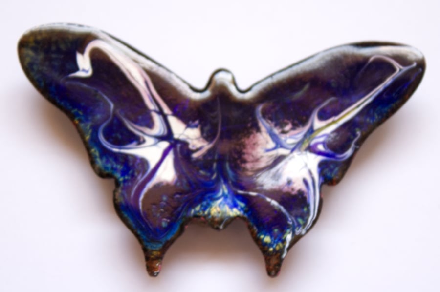 large butterfly - scrolled dark blue