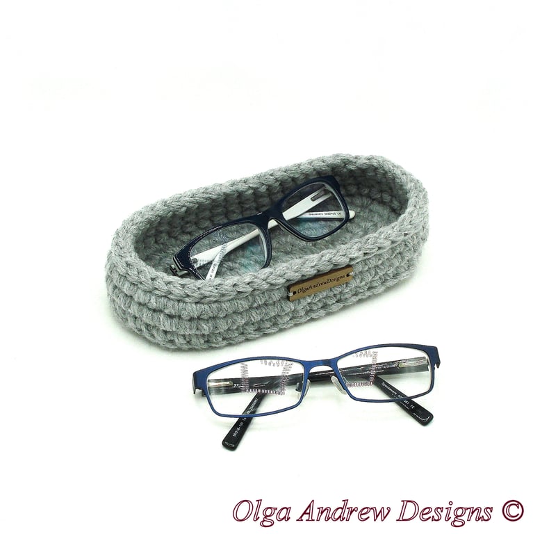 Flat eyeglass stand holder, soft horizontal glasses holder, desk eyeglasses tray