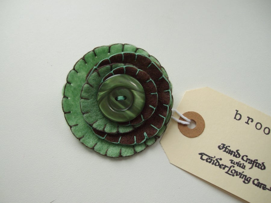 Round Flower Brooch, Brown & Green