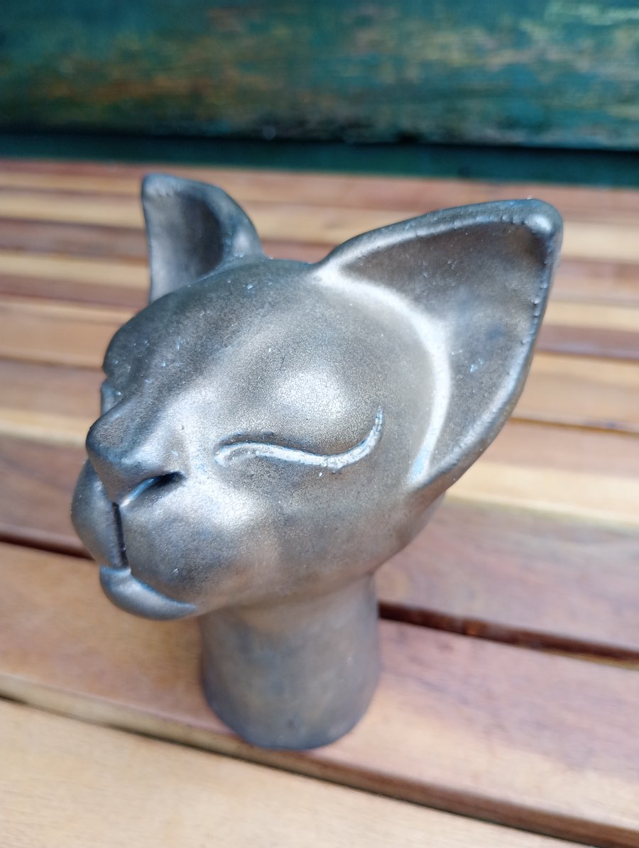 Oriental Cat with bronze glaze 