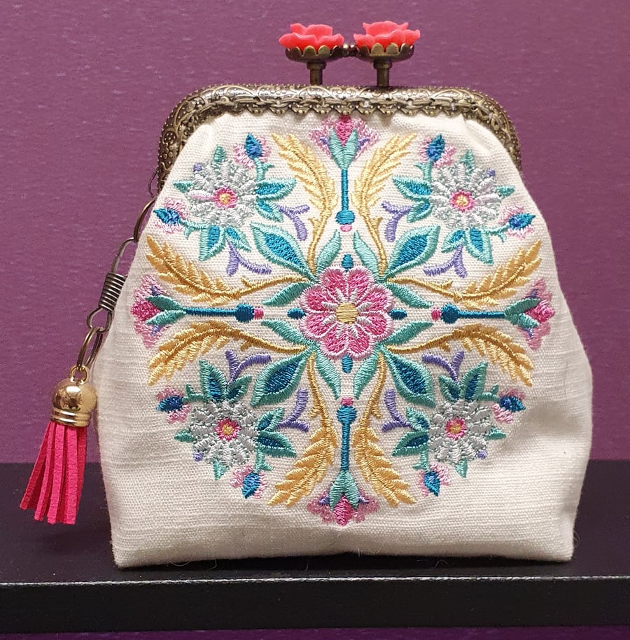 Blissful harvest medallion design purse