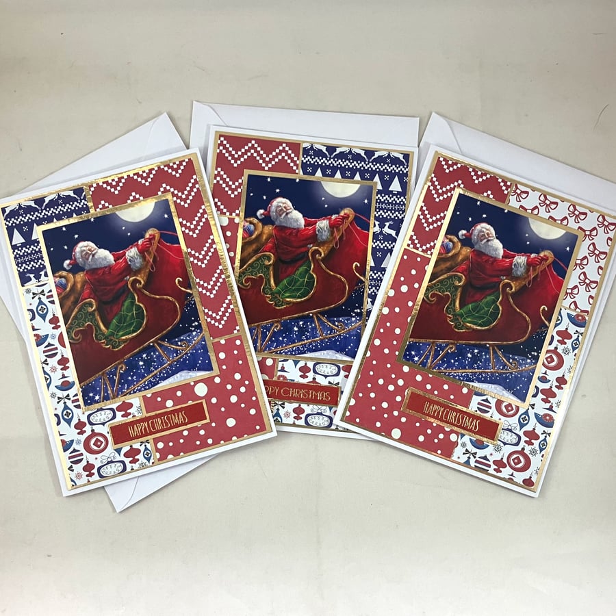 Pack of 3 Christmas cards - Santa on his sleigh