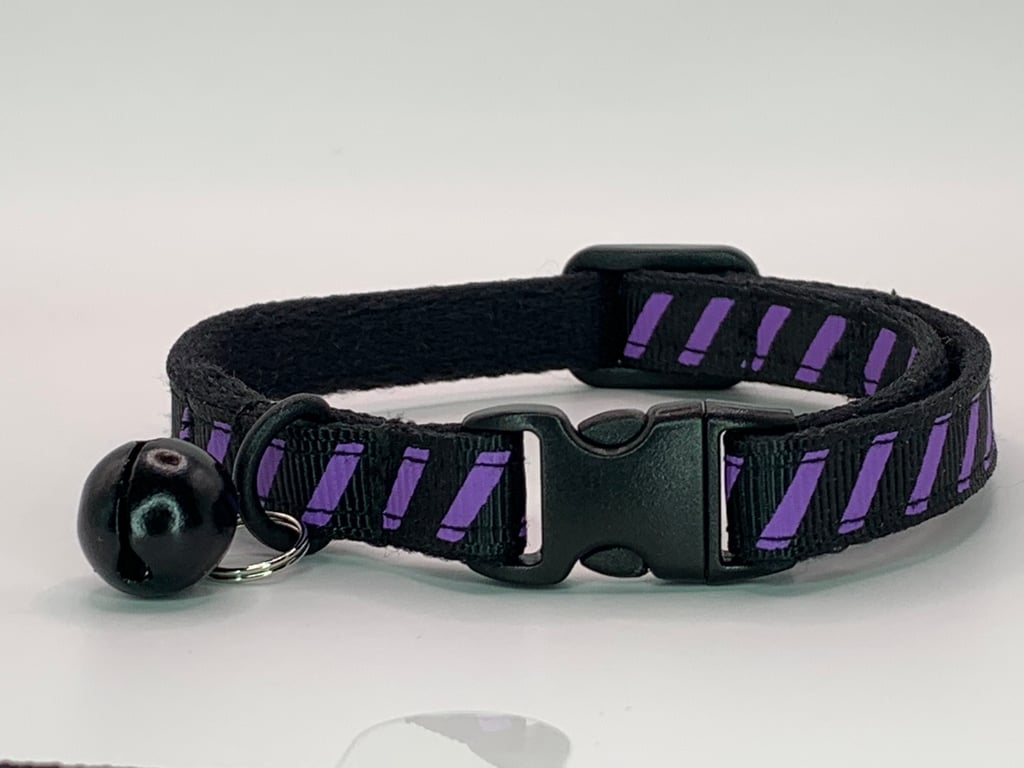 The coolest, darkest cat collar