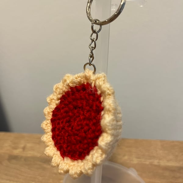 Jam Tart knitted key ring.