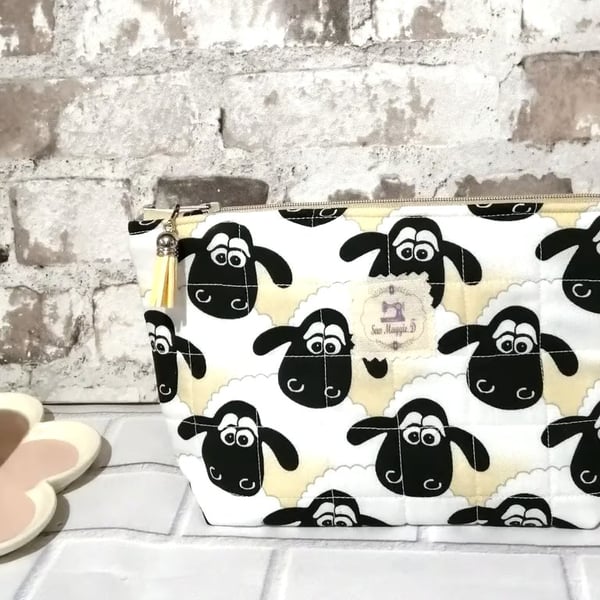 NOVELTY SHEEP COSMETIC POUCH
