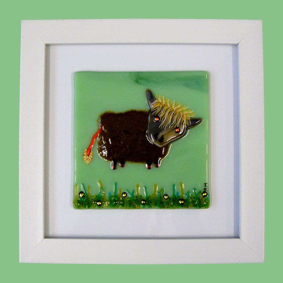 HANDMADE FUSED GLASS 'HIGHLAND COW' PICTURE.
