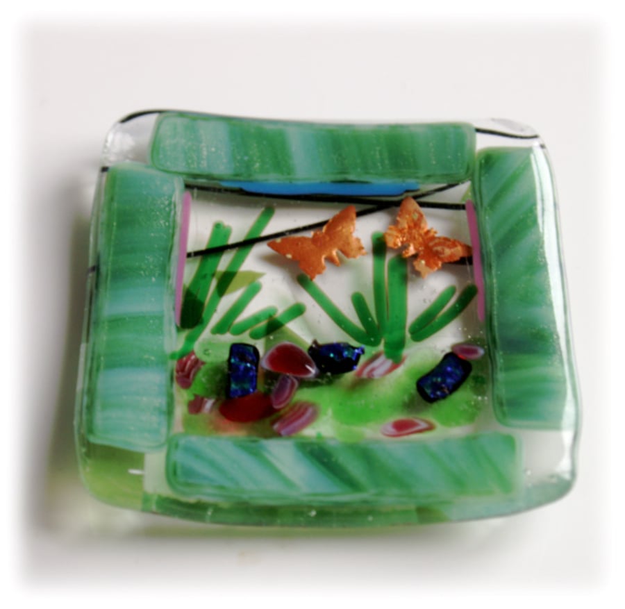 Fused Glass Trinket Dish 7cm Green Bordered Dichroic 003