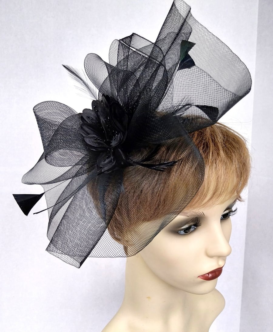 Black crin fascinator
