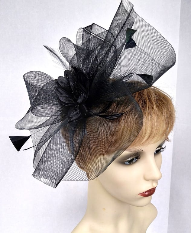 Black crin fascinator