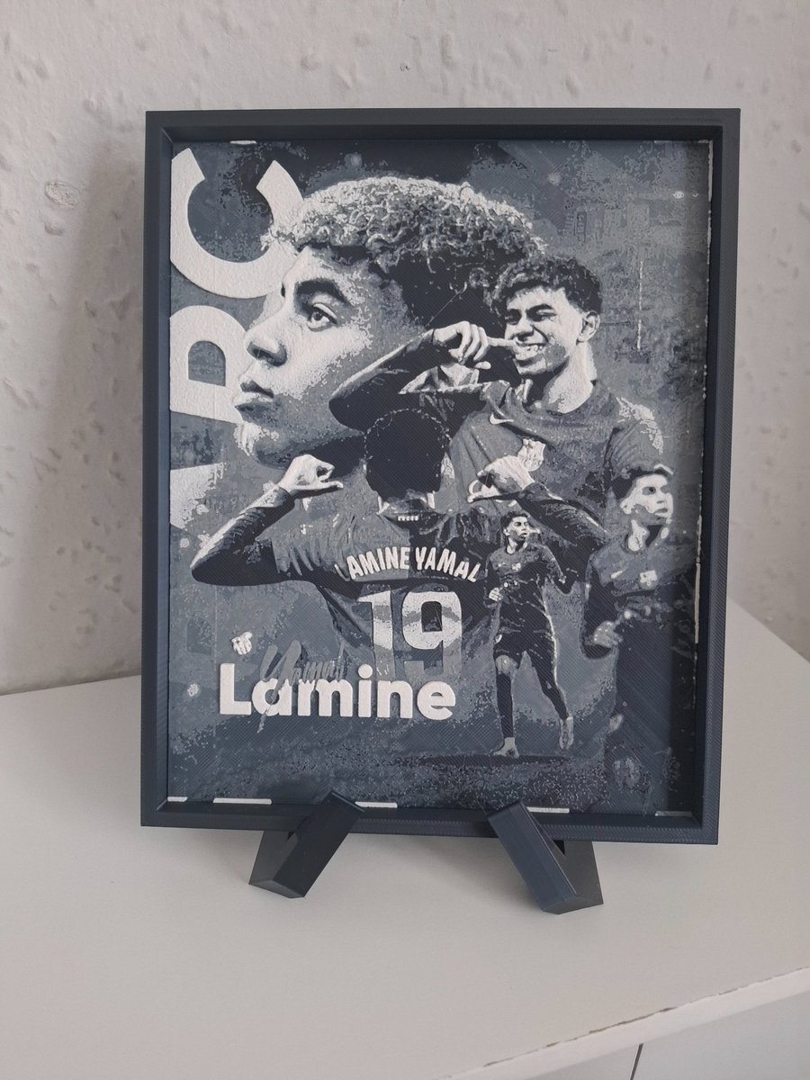 Lamine Yamal 3D HueForge Framed Print - 8 x 6.5 Inch - Stand Included