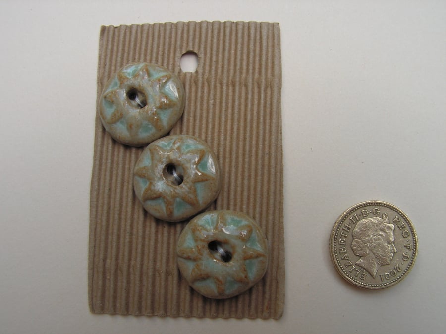 Shabby chic ceramic blue and brown star buttons