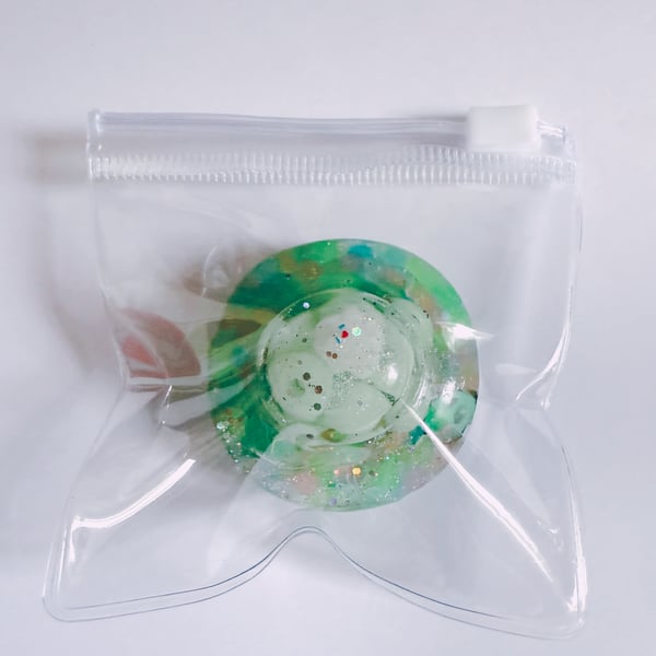 Glow in The Dark UFO worry stone