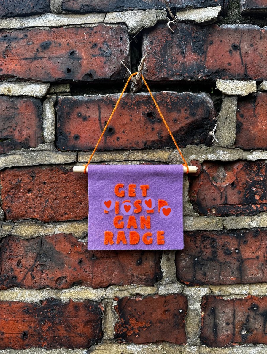 Geordie Hanging-Get P'd, Gan Radge