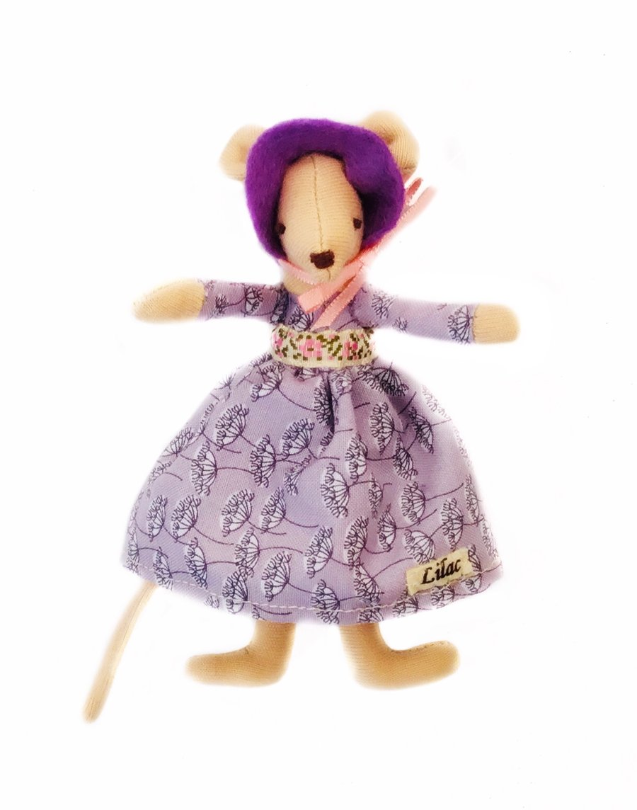 Lilac - a Little Nipper