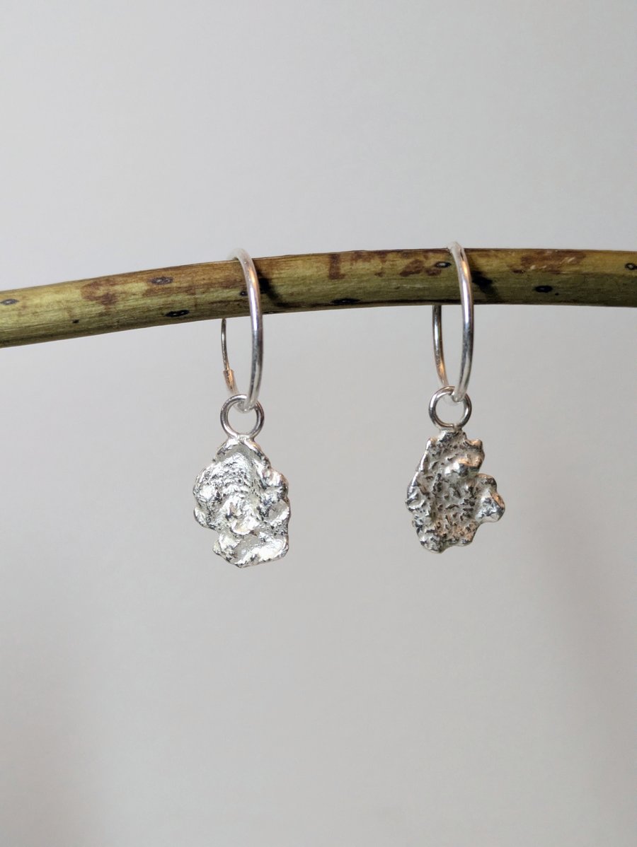 Water cast endless hoops